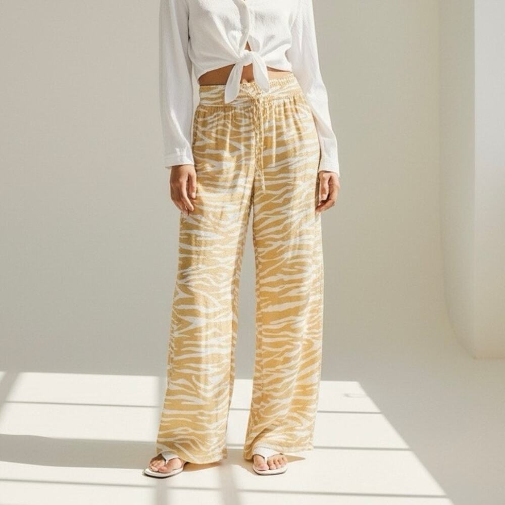 Anthropologie Charming Charlie Boho Rayon Print Wide Leg Flowy Pants Beige S